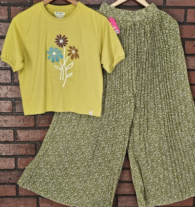 Imported popcorn T-shirt with georgette palazzo combo S and M Size (TP010)